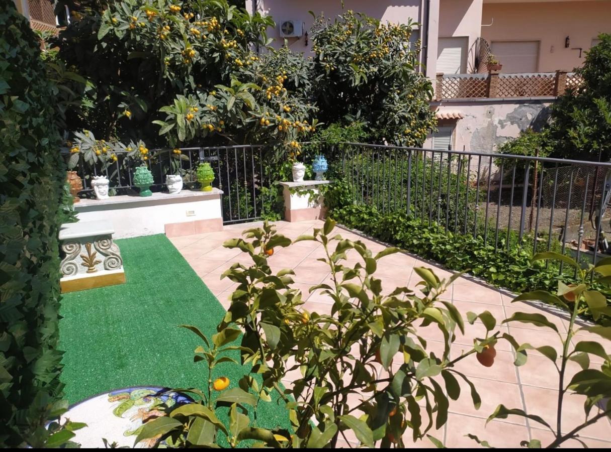 تاورمينا Apartment Marifra Garden المظهر الخارجي الصورة